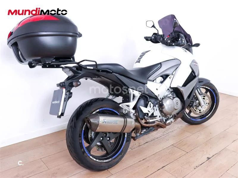 Honda VFR 800 F – Vista 3