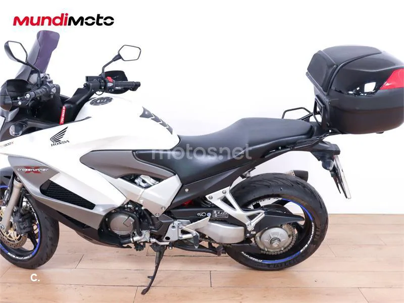 Honda VFR 800 F – Vista 6