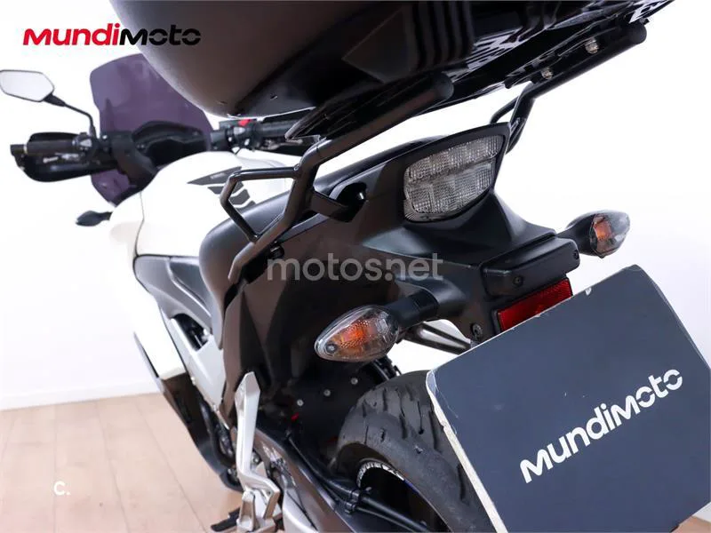 Honda VFR 800 F – Vista 9