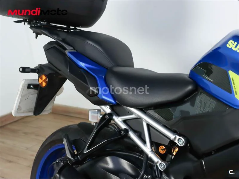 Suzuki GSX-S – Vista 25