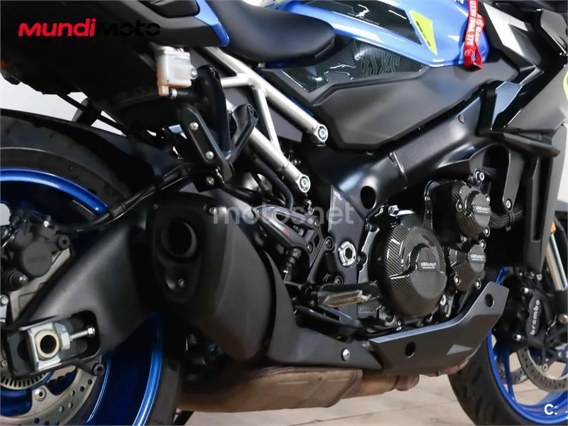 Suzuki GSX-S – Vista 4