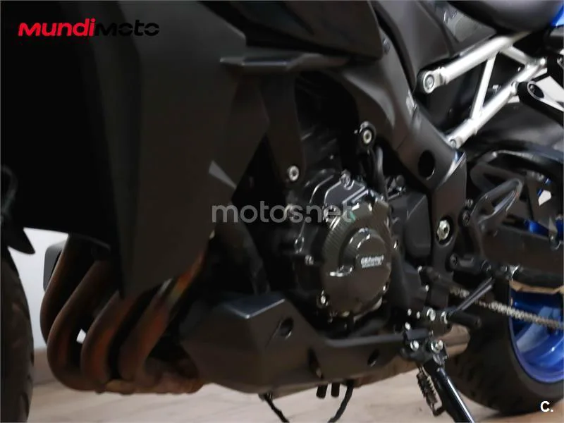 Suzuki GSX-S – Vista 10