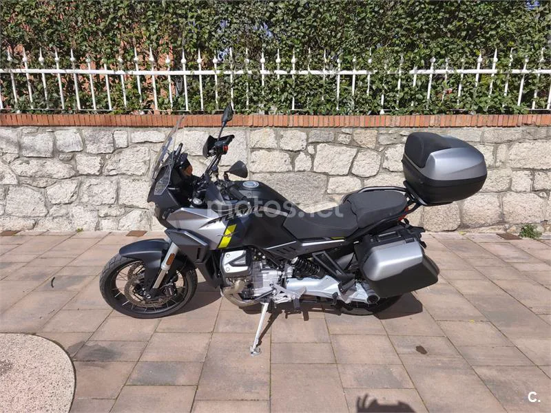 Moto Guzzi Stelvio – Vista 3