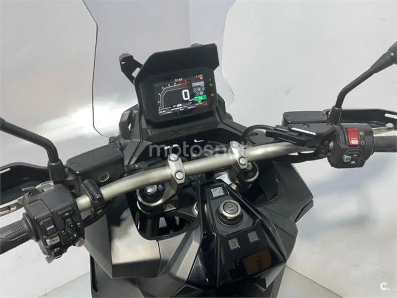 Honda X-ADV – Vista 7