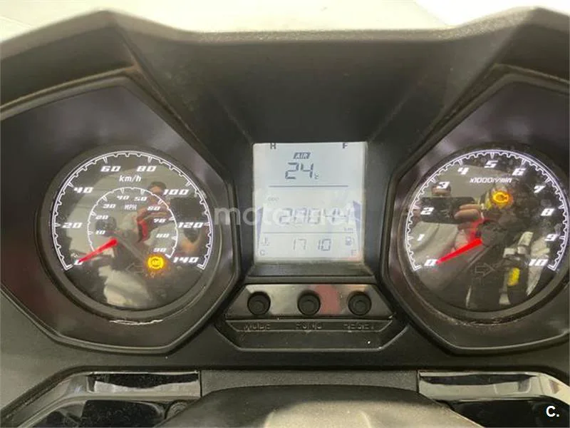 Kymco Super Dink 125 – Vista 7