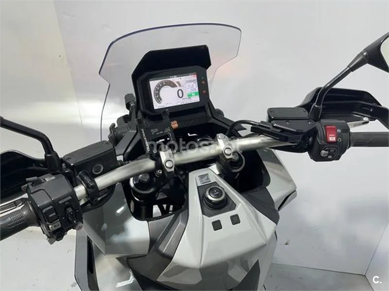 Honda X-ADV – Vista 7