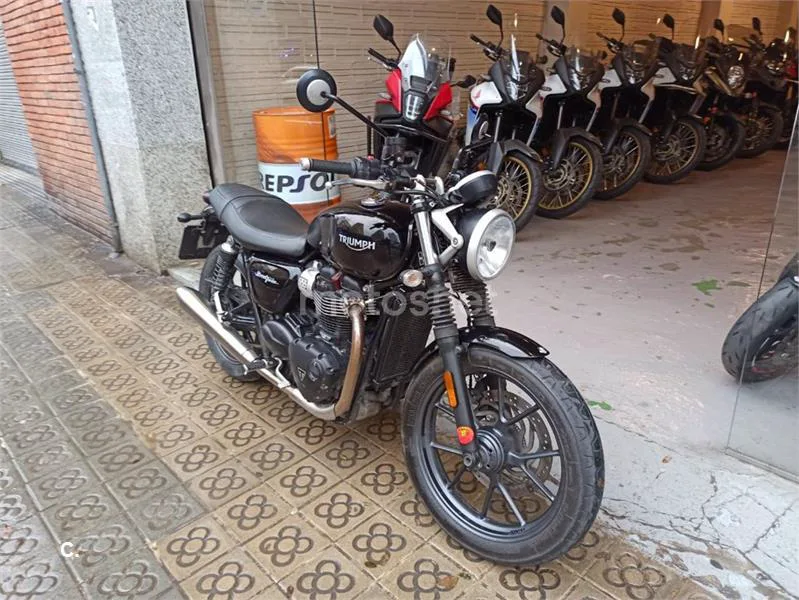 Triumph Street Twin – Vista 3