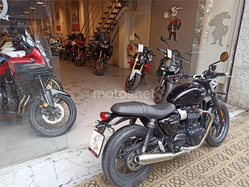 Triumph Street Twin – Vista 6