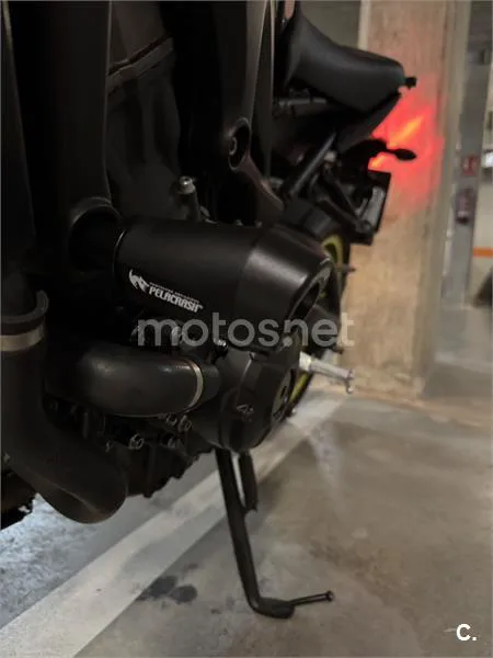 Yamaha MT-09 – Vista 7