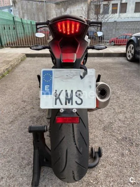 KTM 1290 Super Duke R – Vista 10