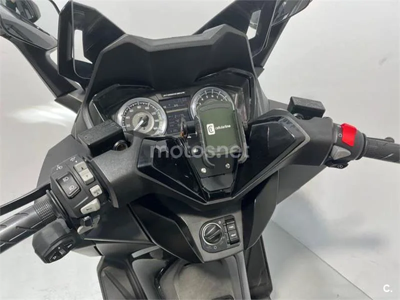 Honda Forza 350 – Vista 7