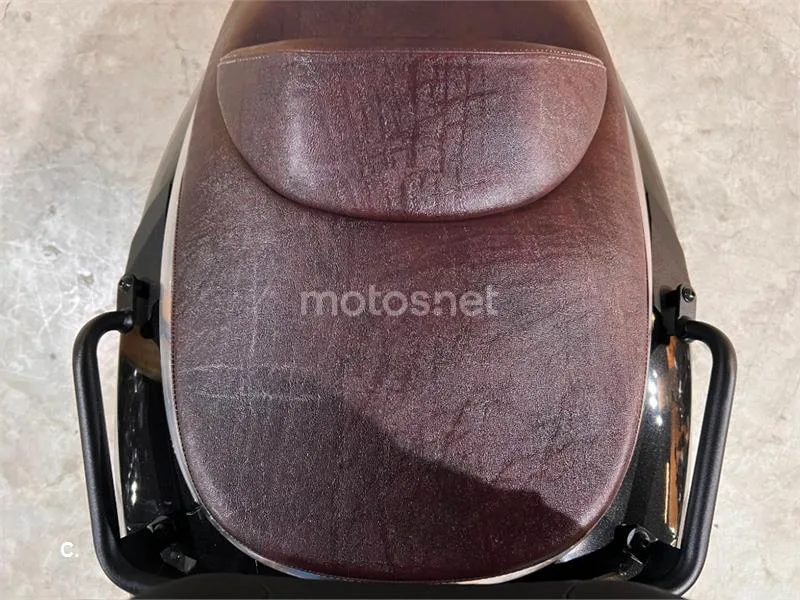 Piaggio X10 350 – Vista 14