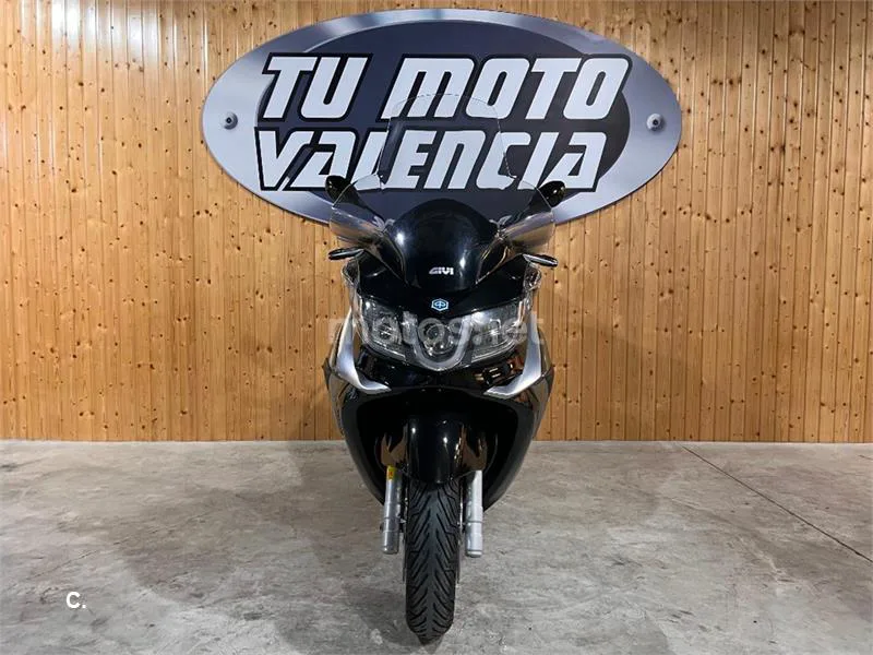 Piaggio X10 350 – Vista 21