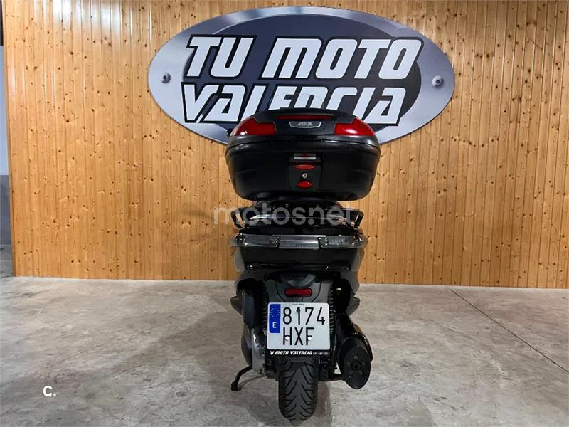 Piaggio X10 350 – Vista 4