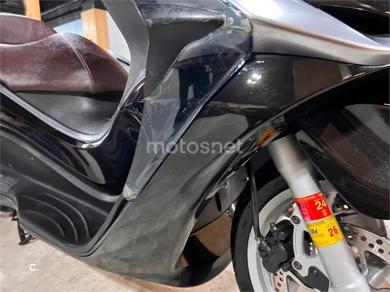 Piaggio X10 350 – Vista 34