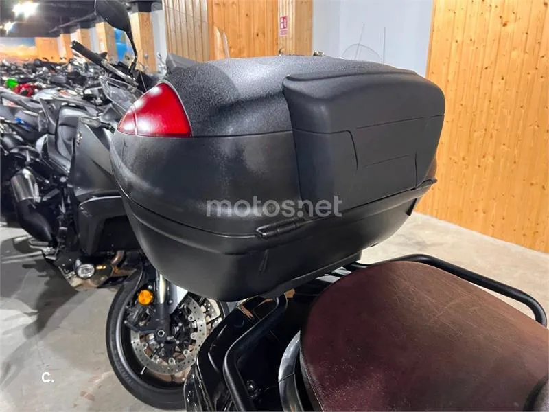 Piaggio X10 350 – Vista 52