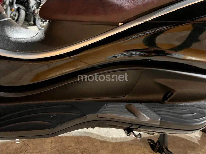 Piaggio X10 350 – Vista 64