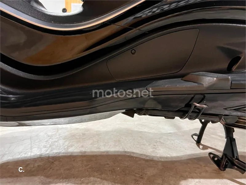 Piaggio X10 350 – Vista 66