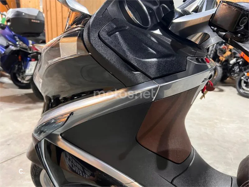 Piaggio X10 350 – Vista 68