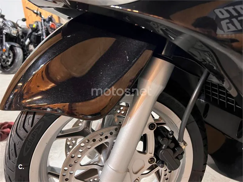 Piaggio X10 350 – Vista 75