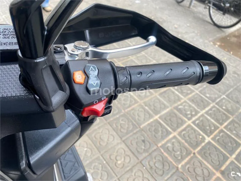 Kymco DTX 350 – Vista 14