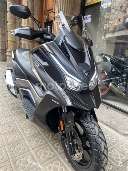 Kymco DTX 350 – Vista 8