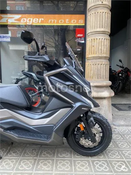 Kymco DTX 350 – Vista 10