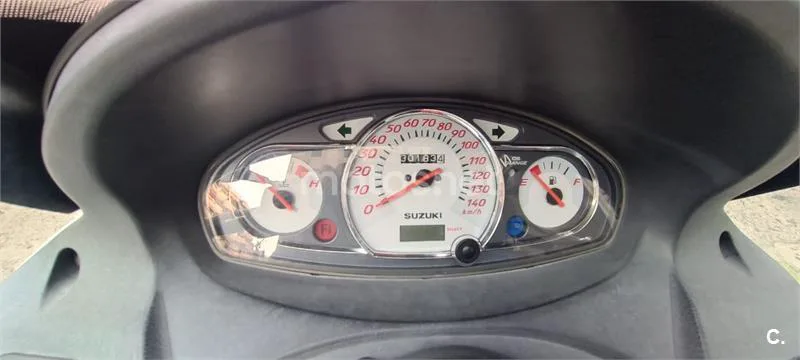 Suzuki Burgman 125 Executive 1600 € 2011 Barcelona - 2