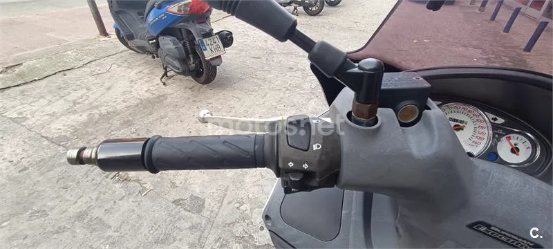 Suzuki Burgman 125 Executive – Vista 9
