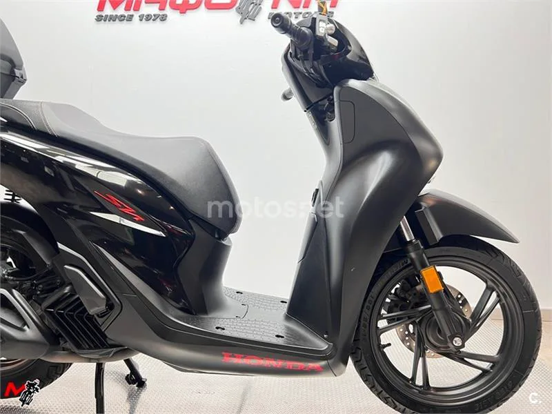 Honda SH 125i – Vista 3