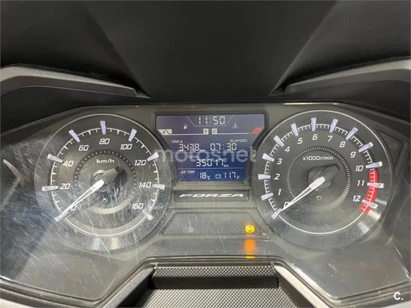Honda Forza 125 – Vista 8