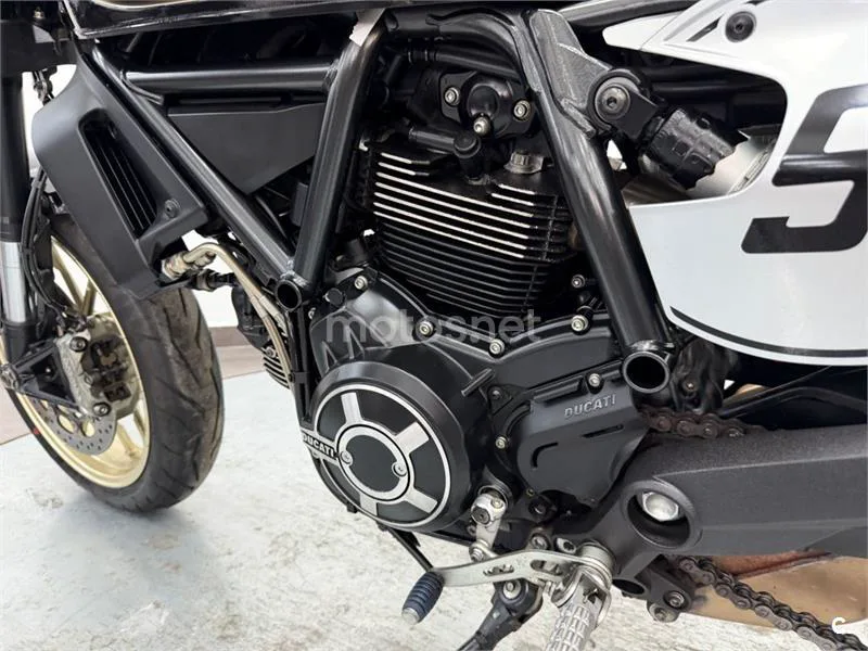 Ducati Scrambler – Vista 11