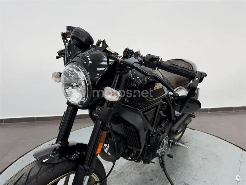 Ducati Scrambler – Vista 19