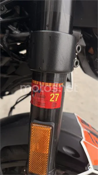 KTM 125 – Vista 6
