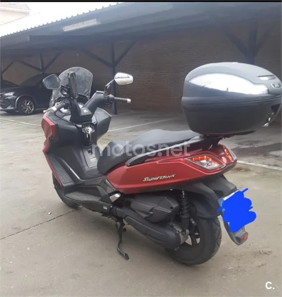 Kymco Super Dink 125 – Vista 3