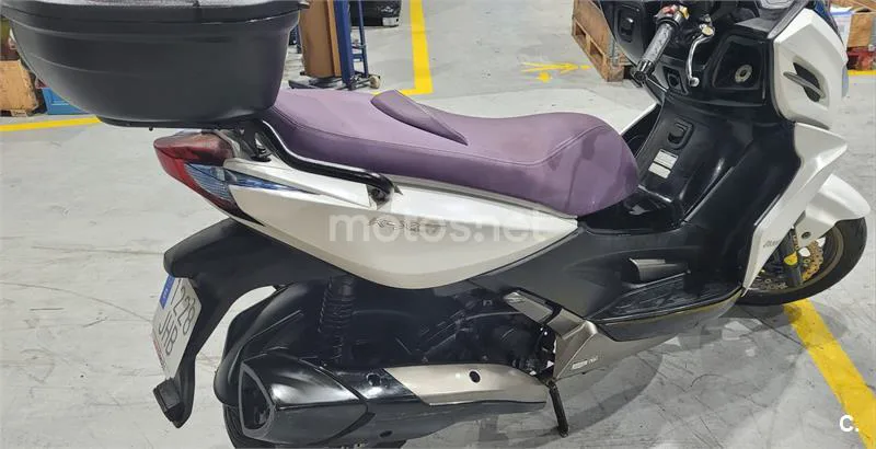 Kymco K-XCT 300i – Vista 5