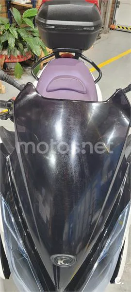 Kymco K-XCT 300i – Vista 6