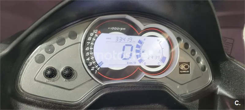Kymco K-XCT 300i – Vista 10
