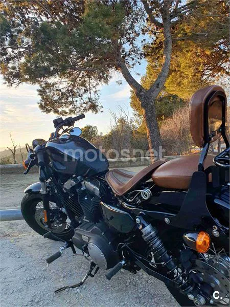 Harley-Davidson Sportster Forty-Eight – Vista 3