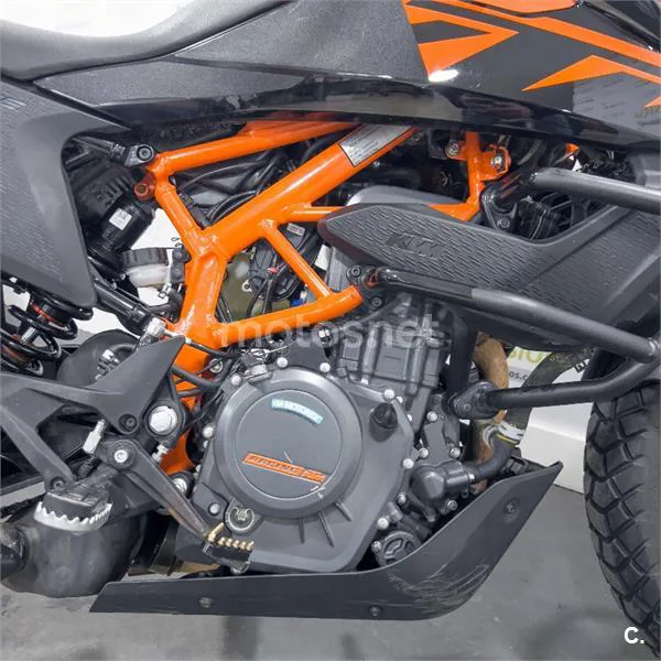 KTM 390 – Vista 15