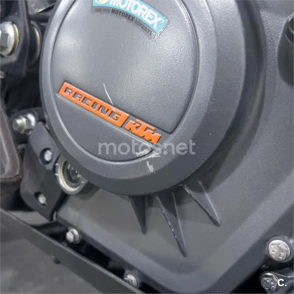KTM 390 – Vista 16