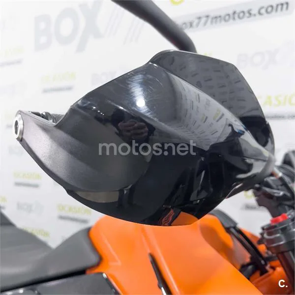 KTM 390 – Vista 19