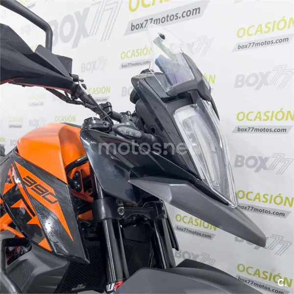 KTM 390 – Vista 20