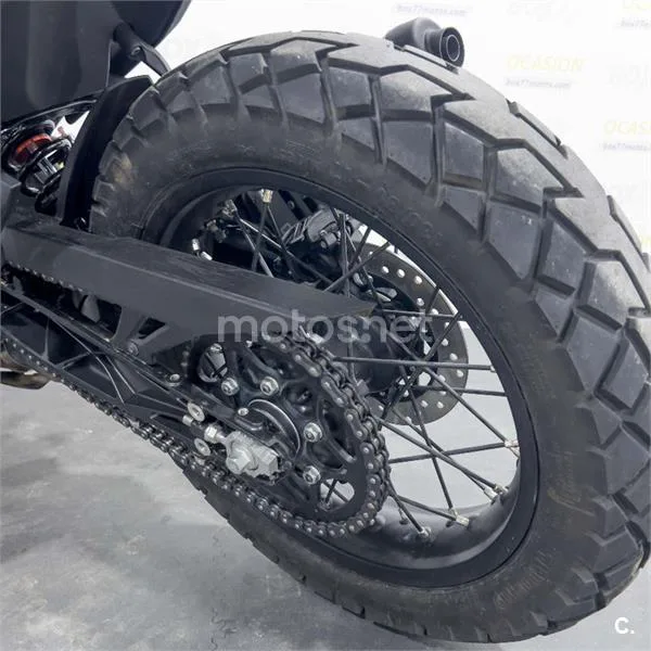 KTM 390 – Vista 8