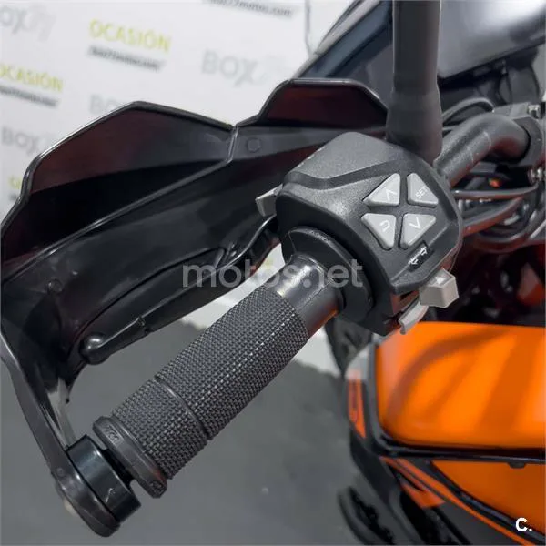 KTM 390 – Vista 10