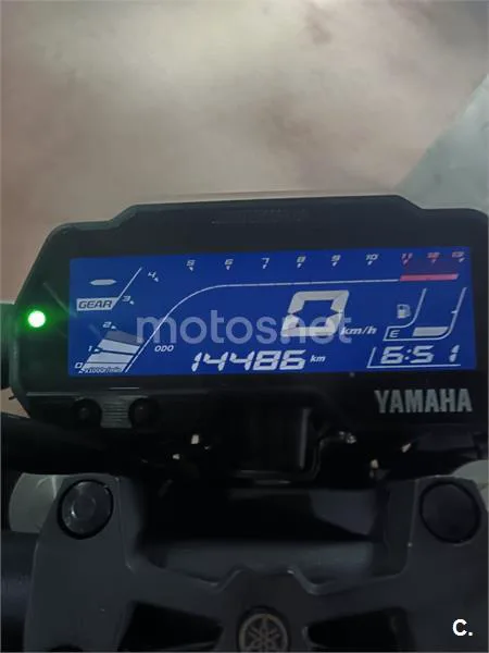 Yamaha MT-125 – Vista 4