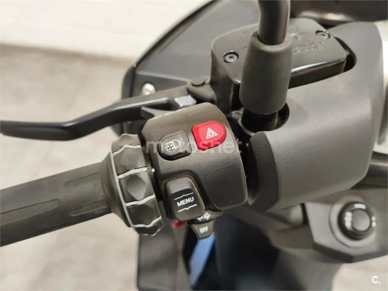 BMW C 400 GT – Vista 12