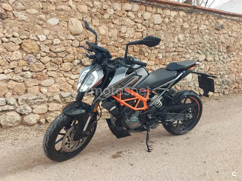 KTM 125 – Vista 8