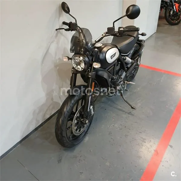 Ducati Scrambler – Vista 17