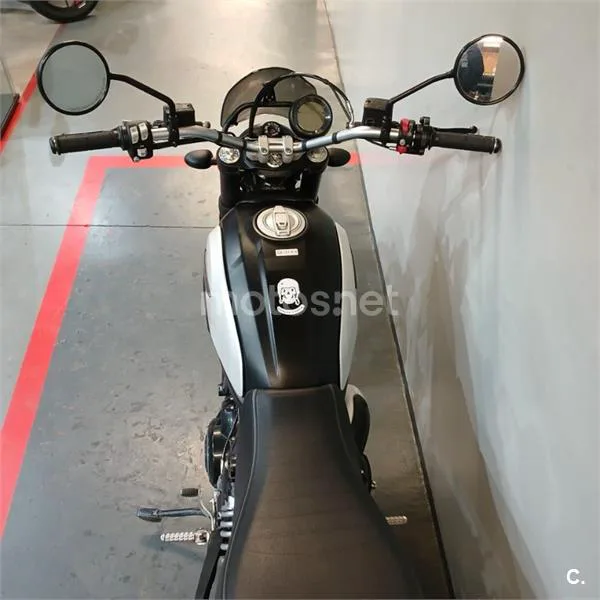 Ducati Scrambler – Vista 18